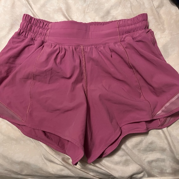 3 lululemon size 6 tall hottie hot shorts - Picture 2 of 4